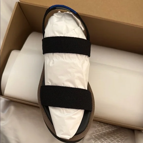 Rothy's Wedge Sandal in Pepper - Picture 5 of 13